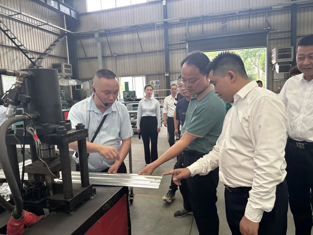 1689043000723824.jpg 1689043000723824.jpg